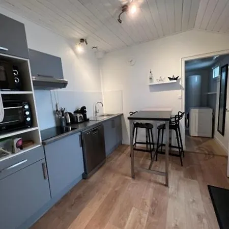 펜션 Maison 43m2 Meublee 200m